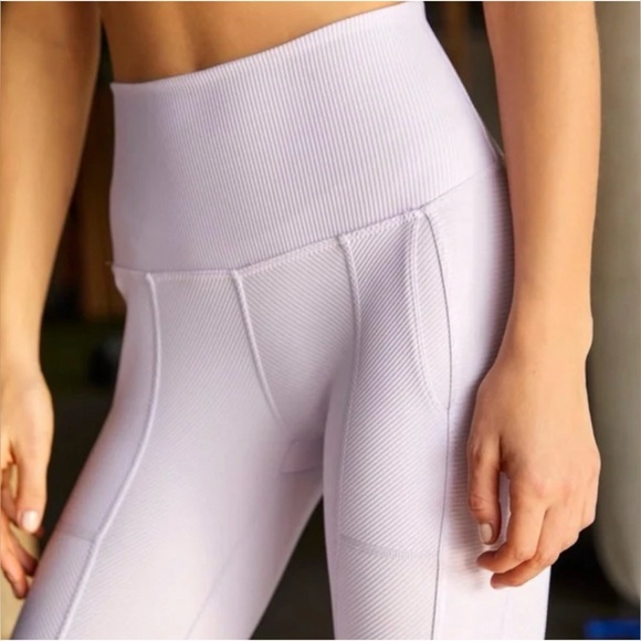 Free People FP Movement Ruffle Me Up 7/8 Length Yoga Pants NWOT - Picture 3 of 5